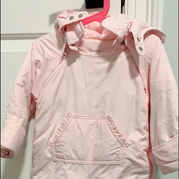 Gap - Picture 3 of 5